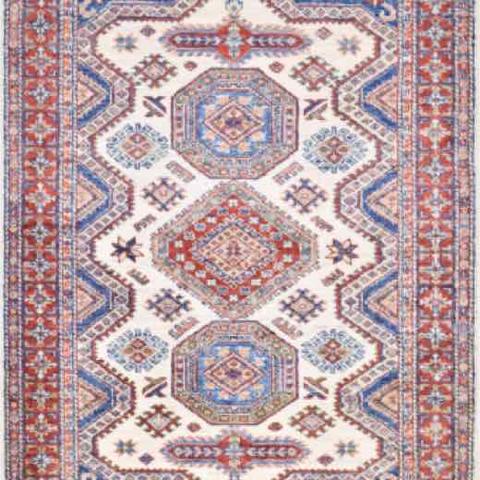 Super Kazak Ivory / Red, 3′4″ × 5′1″